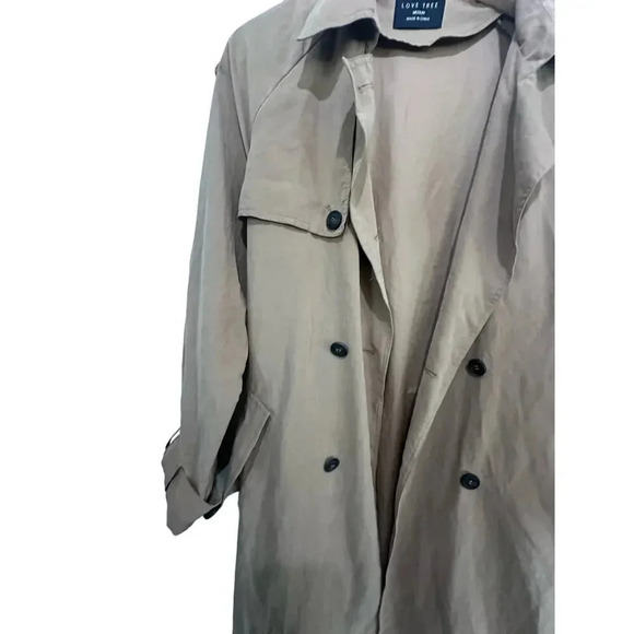 Love Tree Women's Tan Long Sleeve Double Breasted Trench Coat Size Medium - Picture 3 of 9